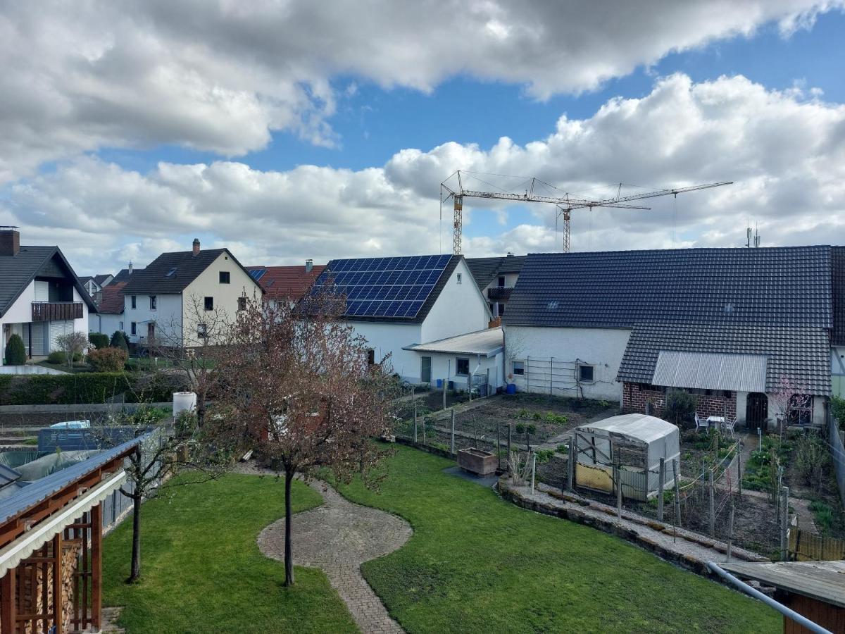 Sonnige Ferienwohnung Bei Familie Koehler カッペル・グラーフェンハウゼン エクステリア 写真